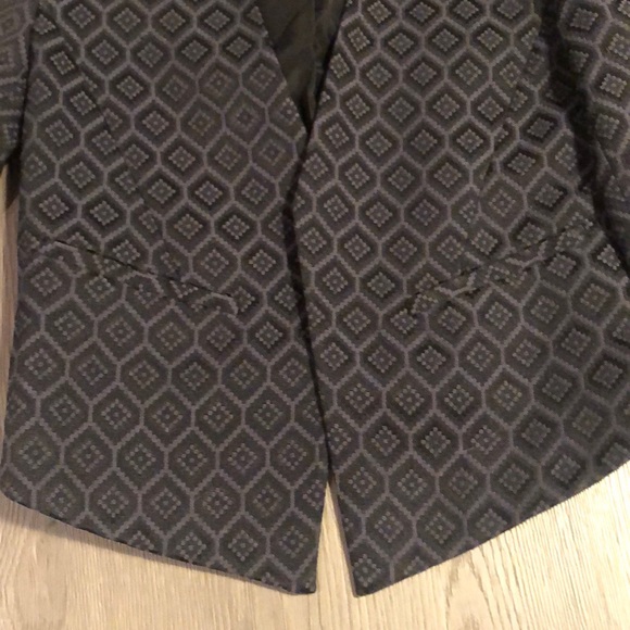 Cropped suit jacket - Picture 3 of 6